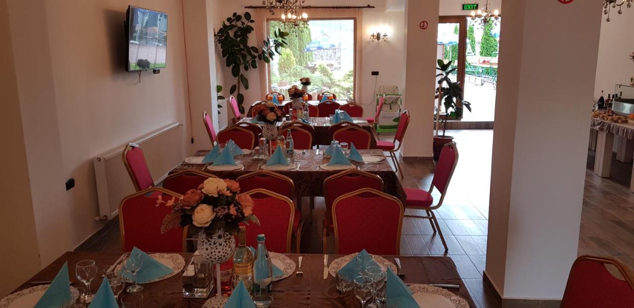 Pensiunea Casa Zarnesteana Guest house 3*